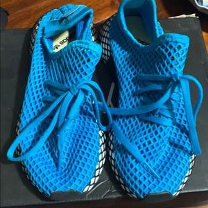 Adidas deerupts